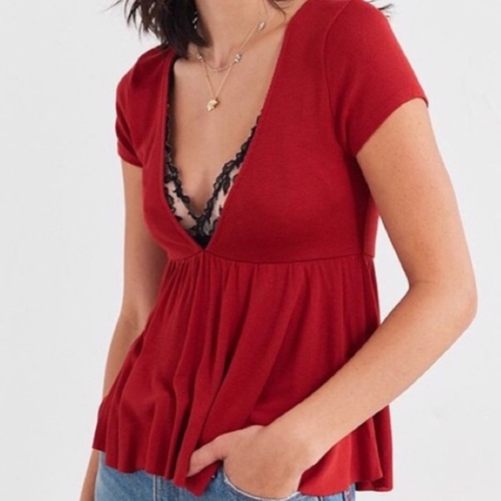 UO Lowcut Red Top